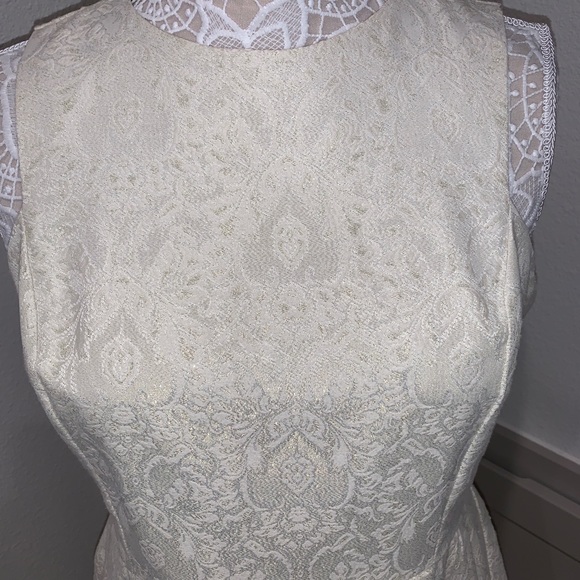 Dress - Picture 8 of 10